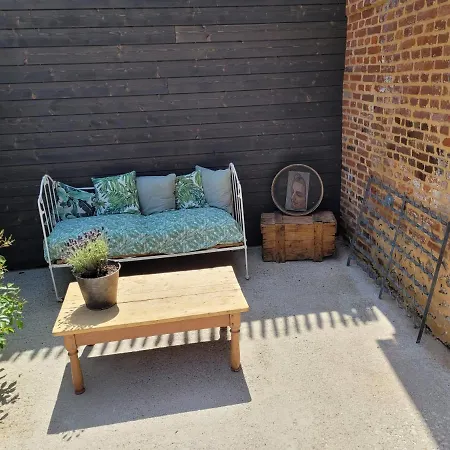 Les Fabulettes Couette-café Auffay